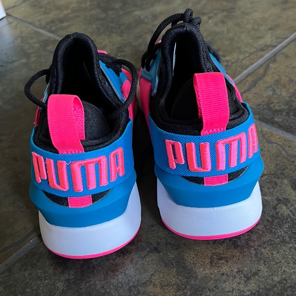 Puma Muse Sneakers Jr - Kid Size 4 - Picture 2 of 5